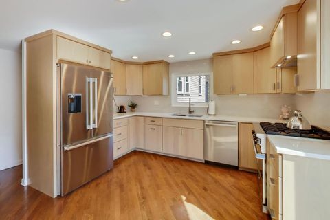 Tiny photo for 1301 N Bosworth Avenue, Chicago, IL 60642 (MLS # 12636894)