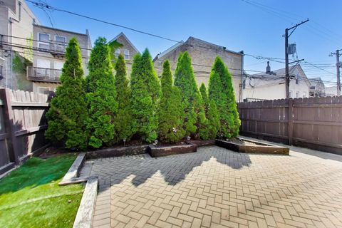 Tiny photo for 1301 N Bosworth Avenue, Chicago, IL 60642 (MLS # 12636894)