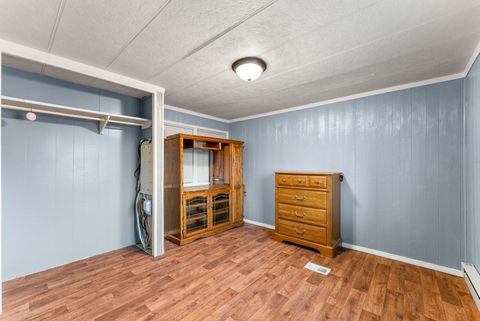 Tiny photo for 205 Railroad Street, New Boston, IL 61272 (MLS # 12599525)