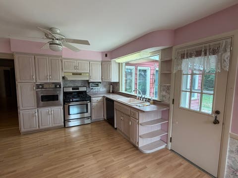Tiny photo for 9615 Parkside Avenue, Oak Lawn, IL 60453 (MLS # 12731501)