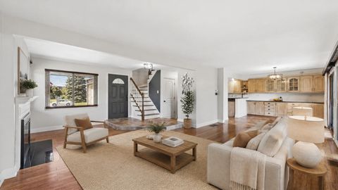 Tiny photo for 116 Cascade Drive, Indian Head Park, IL 60525 (MLS # 12623214)