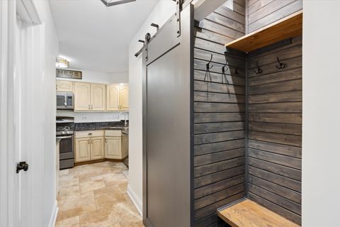 Tiny photo for 116 Cascade Drive, Indian Head Park, IL 60525 (MLS # 12623214)