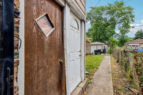 Tiny photo for 9605 S Winston Avenue, Chicago, IL 60643 (MLS # 12677978)