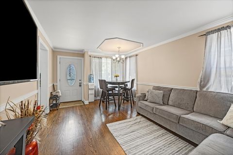 Tiny photo for 123 Bohland Avenue, Bellwood, IL 60104 (MLS # 12457653)