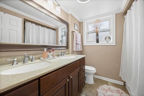 Tiny photo for 123 Bohland Avenue, Bellwood, IL 60104 (MLS # 12457653)