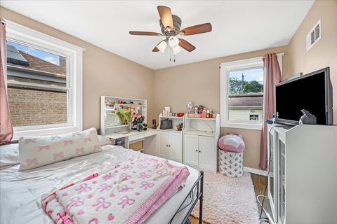 Tiny photo for 123 Bohland Avenue, Bellwood, IL 60104 (MLS # 12457653)