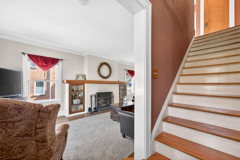 Tiny photo for 323 Hawthorne Boulevard, Glen Ellyn, IL 60137 (MLS # 12589854)