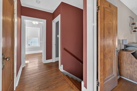 Tiny photo for 323 Hawthorne Boulevard, Glen Ellyn, IL 60137 (MLS # 12589854)