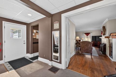 Tiny photo for 323 Hawthorne Boulevard, Glen Ellyn, IL 60137 (MLS # 12589854)