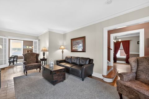 Tiny photo for 323 Hawthorne Boulevard, Glen Ellyn, IL 60137 (MLS # 12589854)