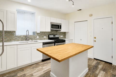 Tiny photo for 6328 N Bell Avenue #G, Chicago, IL 60659 (MLS # 12737213)