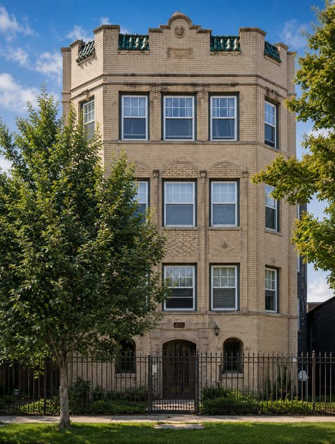 Photo of 6328 N Bell Avenue #G, Chicago, IL 60659 (MLS # 12737213)