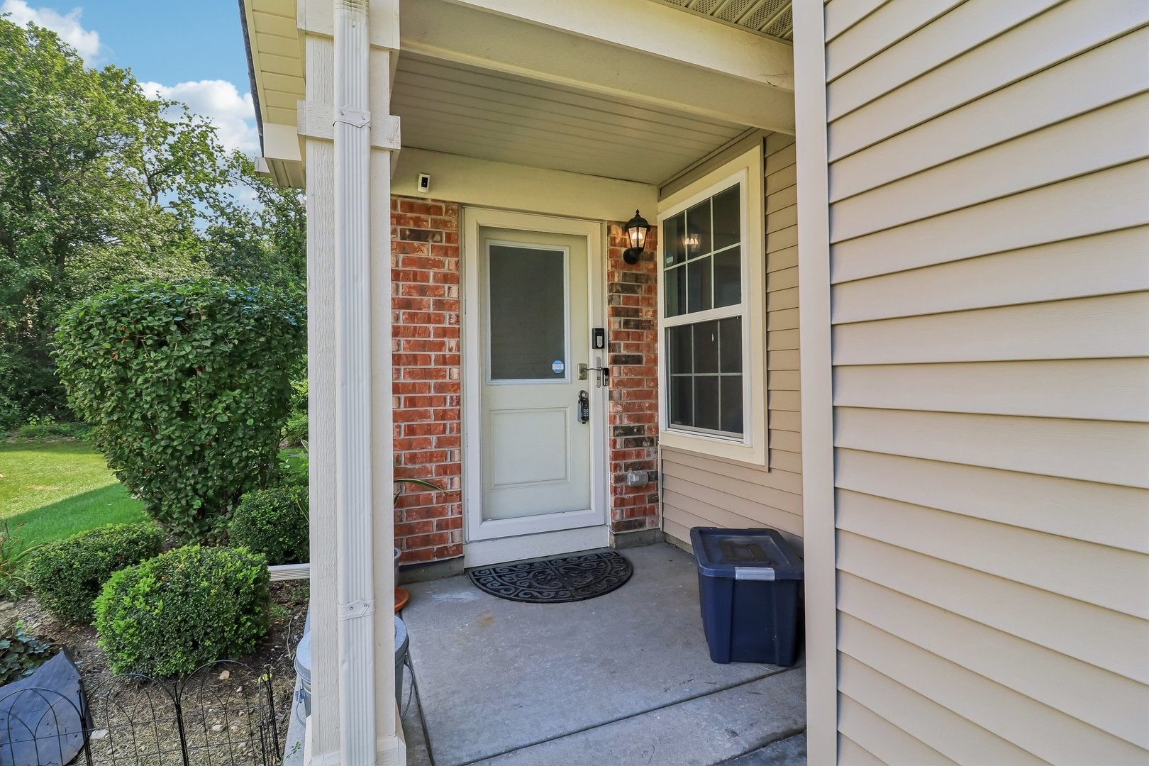 1133 Westlake Drive