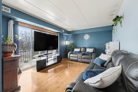 Tiny photo for 9826 Treetop Drive #2W, Orland Park, IL 60462 (MLS # 12605591)