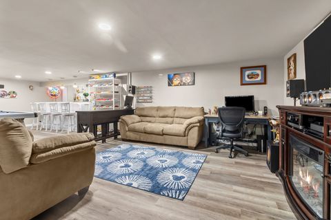 Tiny photo for 261 N Shaddle Avenue, Mundelein, IL 60060 (MLS # 12443010)