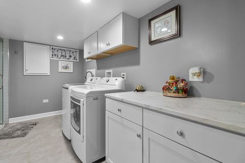 Tiny photo for 261 N Shaddle Avenue, Mundelein, IL 60060 (MLS # 12443010)