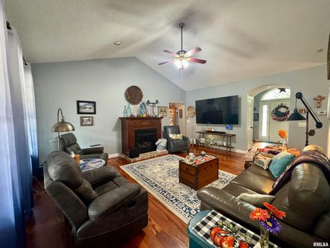 Tiny photo for 17794 E FAIRFIELD Road, Mt Vernon, IL 62864 (MLS # QC4268366)