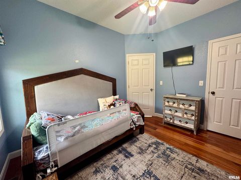 Tiny photo for 17794 E FAIRFIELD Road, Mt Vernon, IL 62864 (MLS # QC4268366)