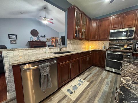 Tiny photo for 17794 E FAIRFIELD Road, Mt Vernon, IL 62864 (MLS # QC4268366)