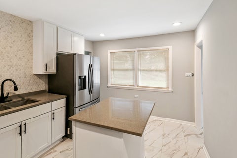Tiny photo for 16927 Langley Avenue, South Holland, IL 60473 (MLS # 12772849)