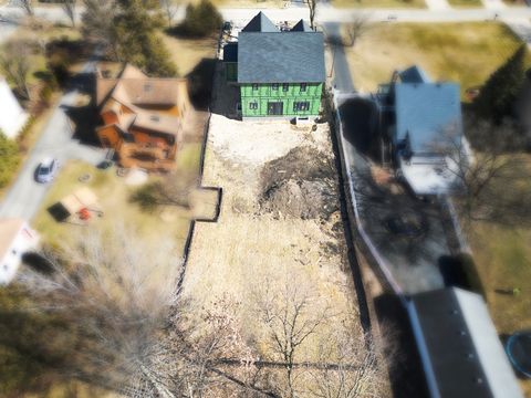 Tiny photo for 6136 Bentley Avenue, Willowbrook, IL 60527 (MLS # 12429066)