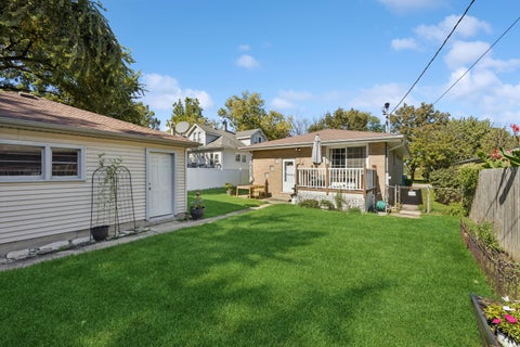 Tiny photo for 9431 Congress Park Avenue, Brookfield, IL 60513 (MLS # 12789671)