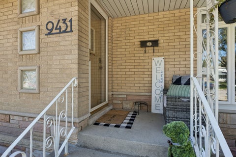 Tiny photo for 9431 Congress Park Avenue, Brookfield, IL 60513 (MLS # 12789671)