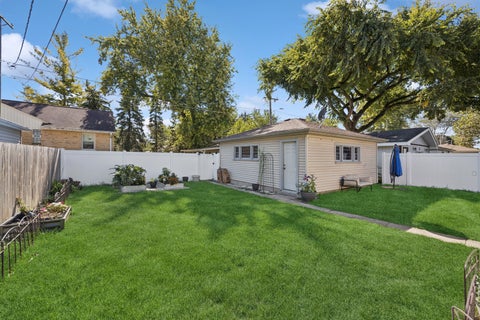 Tiny photo for 9431 Congress Park Avenue, Brookfield, IL 60513 (MLS # 12789671)