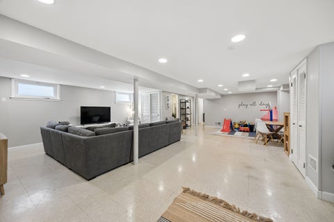 Tiny photo for 9431 Congress Park Avenue, Brookfield, IL 60513 (MLS # 12789671)