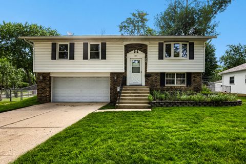 Tiny photo for Streamwood, IL 60107 (MLS # 12686591)
