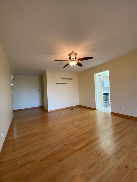 Tiny photo for 9375 LANDINGS Lane #504, Des Plaines, IL 60016 (MLS # 12707365)