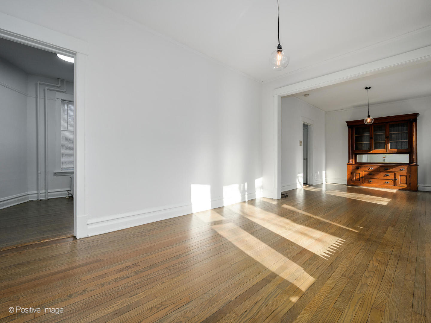 2701 N Whipple Street