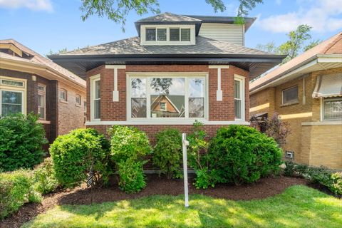 Photo of 9230 S Elizabeth Street, Chicago, IL 60620 (MLS # 12441979)