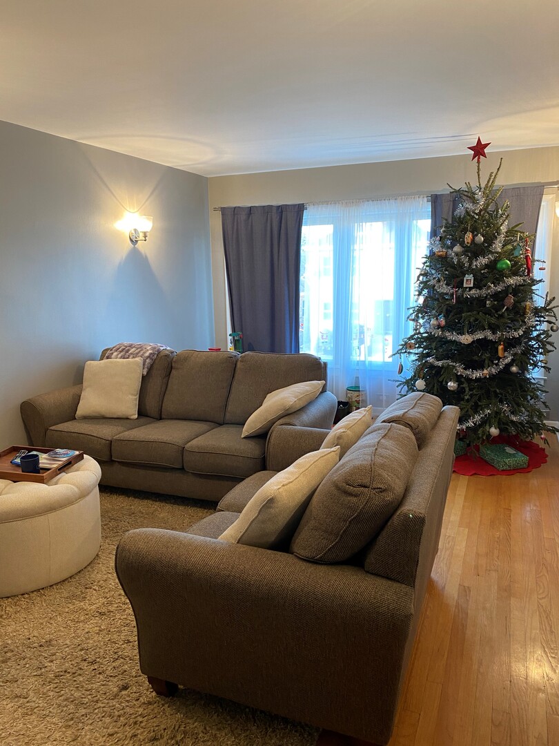 5415 S LATROBE Avenue