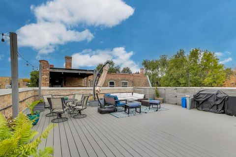 Tiny photo for 2105 W CONCORD Place #5, Chicago, IL 60647 (MLS # 12556192)