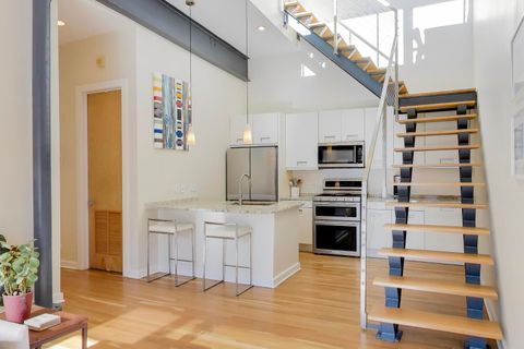 Tiny photo for 2105 W CONCORD Place #5, Chicago, IL 60647 (MLS # 12556192)