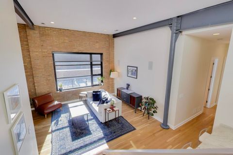 Tiny photo for 2105 W CONCORD Place #5, Chicago, IL 60647 (MLS # 12556192)