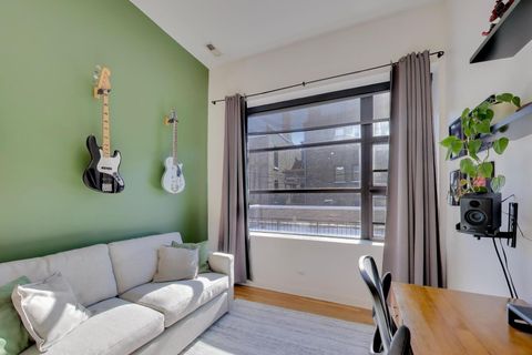 Tiny photo for 2105 W CONCORD Place #5, Chicago, IL 60647 (MLS # 12556192)