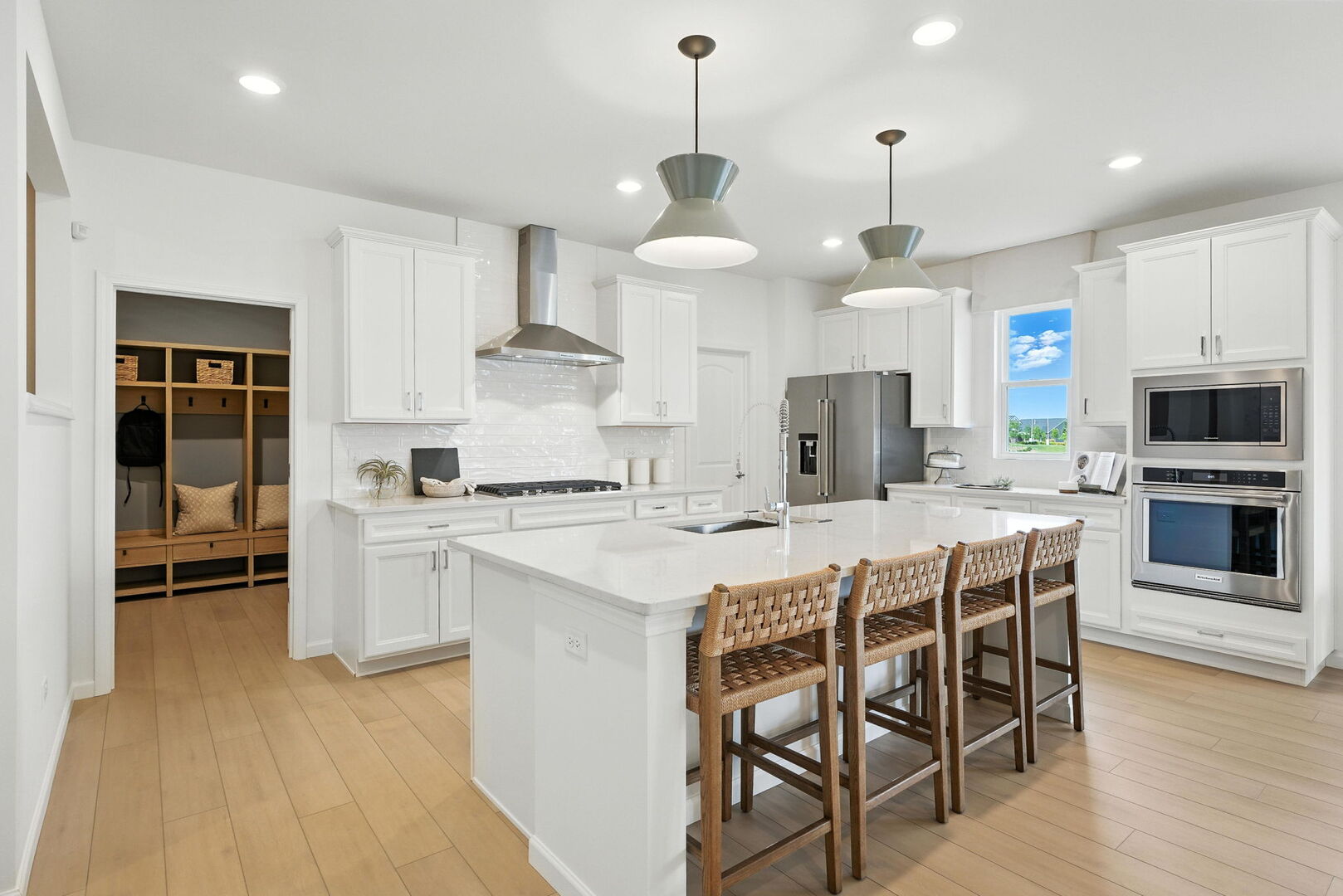 3015 Timberlake Avenue