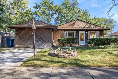 Tiny photo for 505 Wildwood Drive, Park Forest, IL 60466 (MLS # 12475364)
