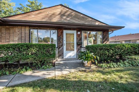 Tiny photo for 505 Wildwood Drive, Park Forest, IL 60466 (MLS # 12475364)