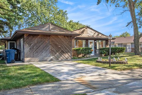 Tiny photo for 505 Wildwood Drive, Park Forest, IL 60466 (MLS # 12475364)