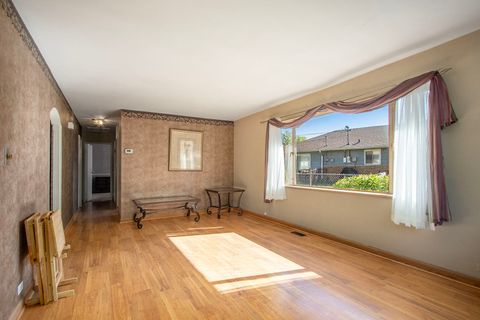 Tiny photo for 505 Wildwood Drive, Park Forest, IL 60466 (MLS # 12475364)