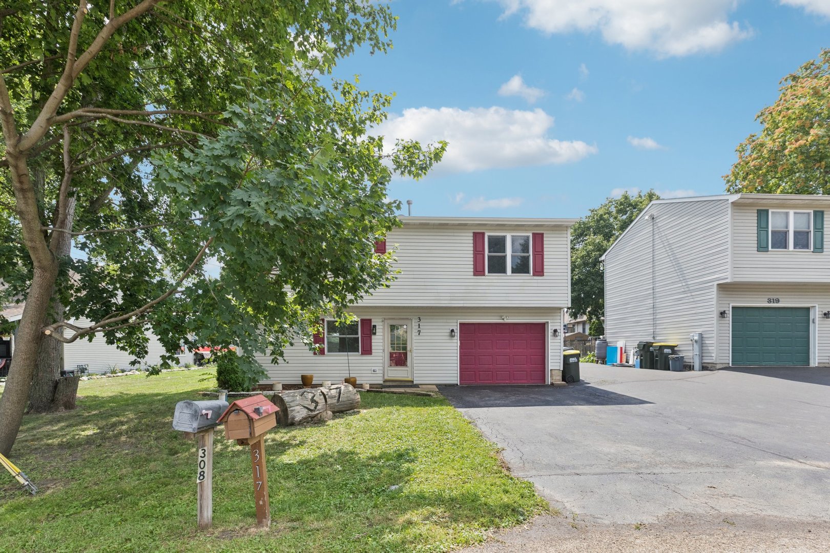 317 W Riverside Drive