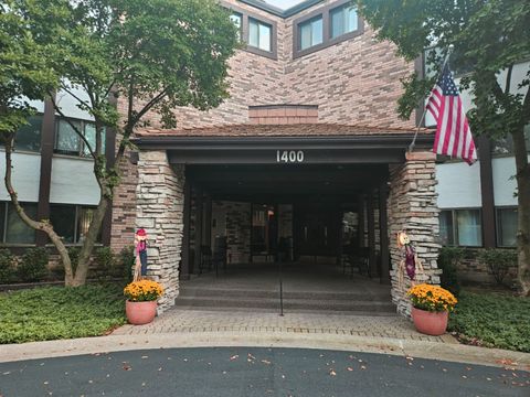 Tiny photo for 1400 N Yarmouth Place #315, Mount Prospect, IL 60056 (MLS # 12504182)