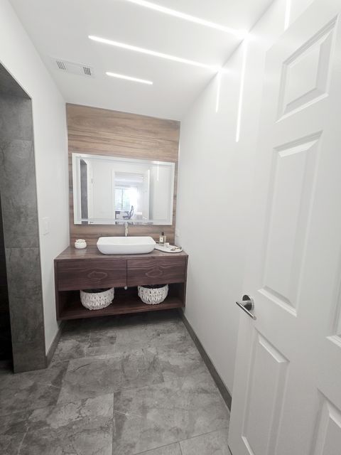 Tiny photo for 1400 N Yarmouth Place #315, Mount Prospect, IL 60056 (MLS # 12504182)