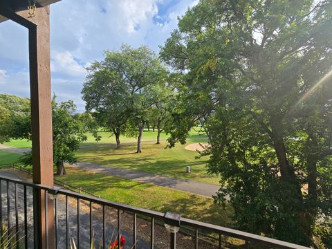 Tiny photo for 1400 N Yarmouth Place #315, Mount Prospect, IL 60056 (MLS # 12504182)