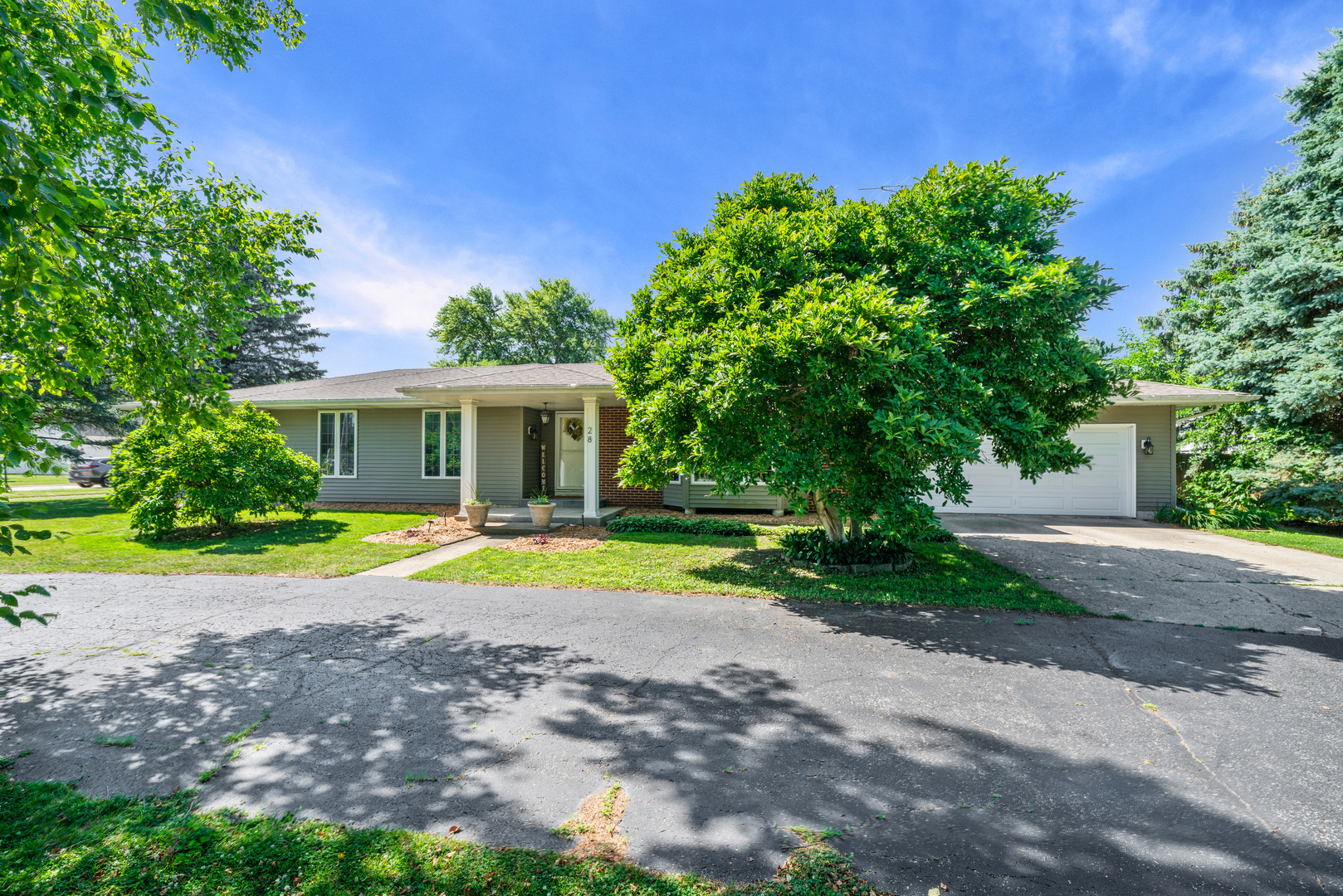 28 Lions Road