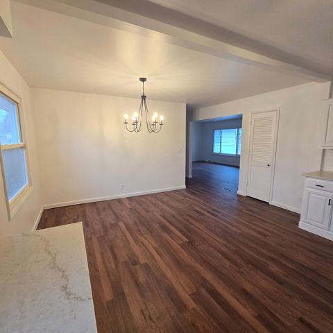 Tiny photo for 2514 W Nottingham Place, Peoria, IL 61614 (MLS # 12533130)