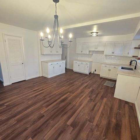 Tiny photo for 2514 W Nottingham Place, Peoria, IL 61614 (MLS # 12533130)